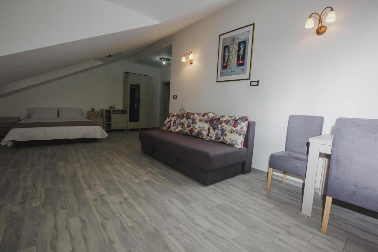 Hotel Dapcevic Cetinje Exterior photo