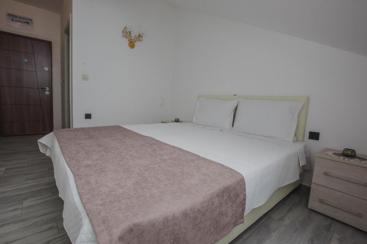 Hotel Dapcevic Cetinje Exterior photo