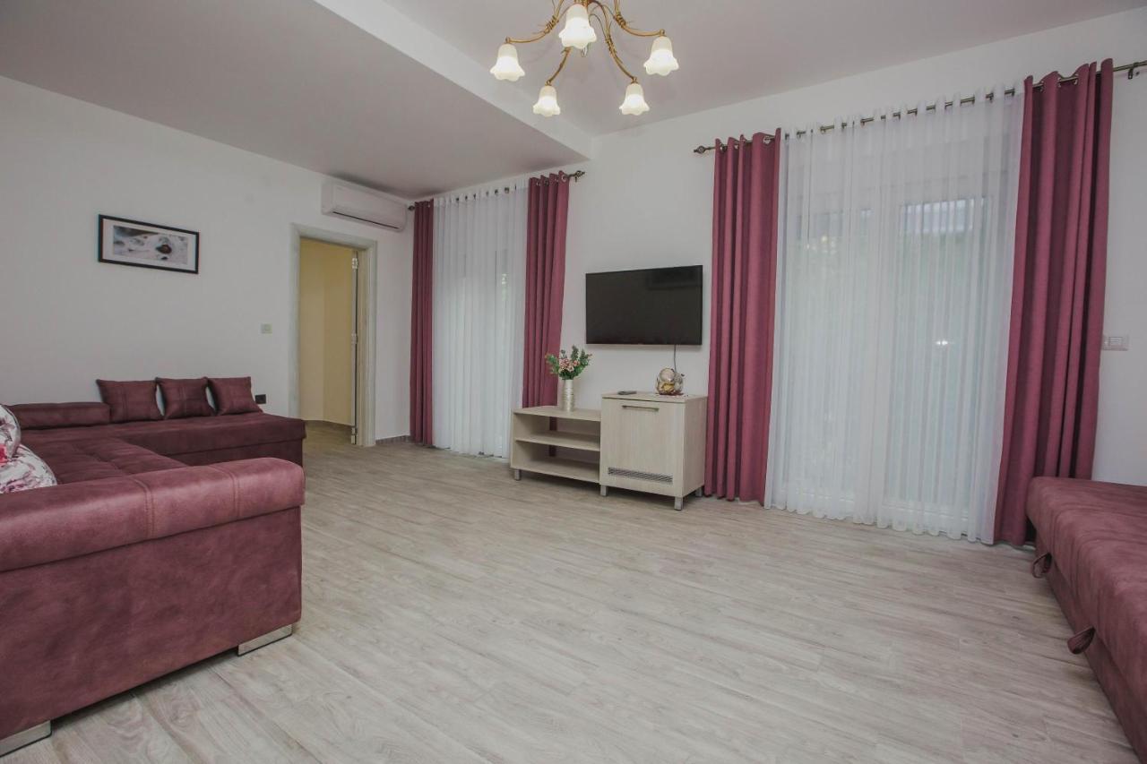 Hotel Dapcevic Cetinje Exterior photo